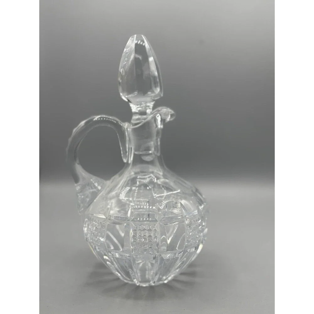 Crystal Cut Facet Glass Decanter With Crystal Stopper 10”